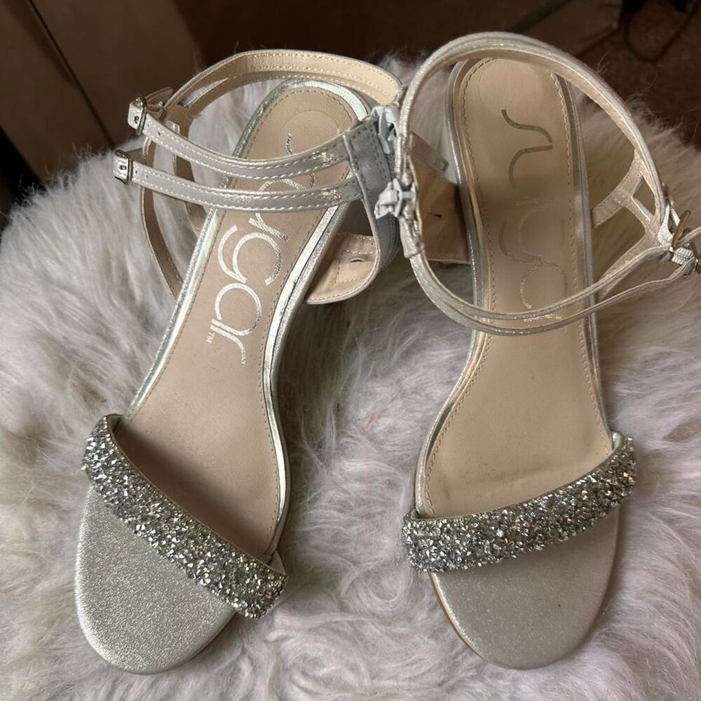 Sugar Women's Silver and Gold Courts